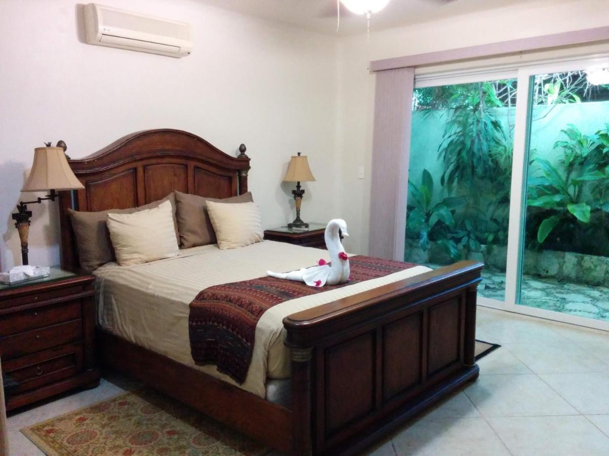 Casa Beard, Spacious Guest House With High Speed Wifi & Pool. Playa del Carmen Exterior foto
